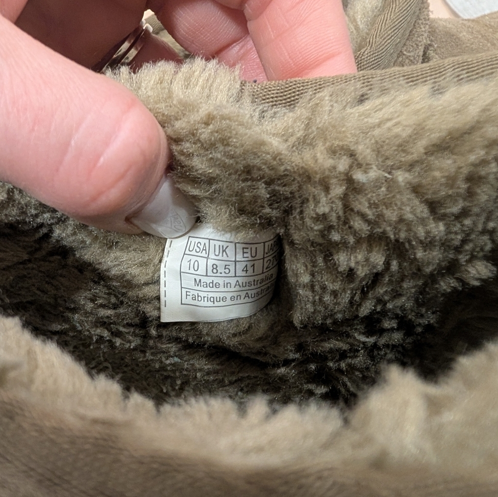 Ugg Ultra Mini - image 6